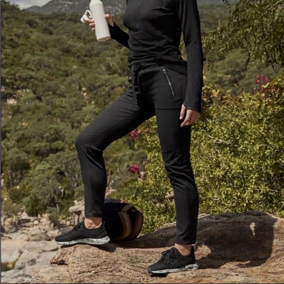 Athleta Pants & Jumpsuits Athleta Headlands Hybrid Trek Jogger